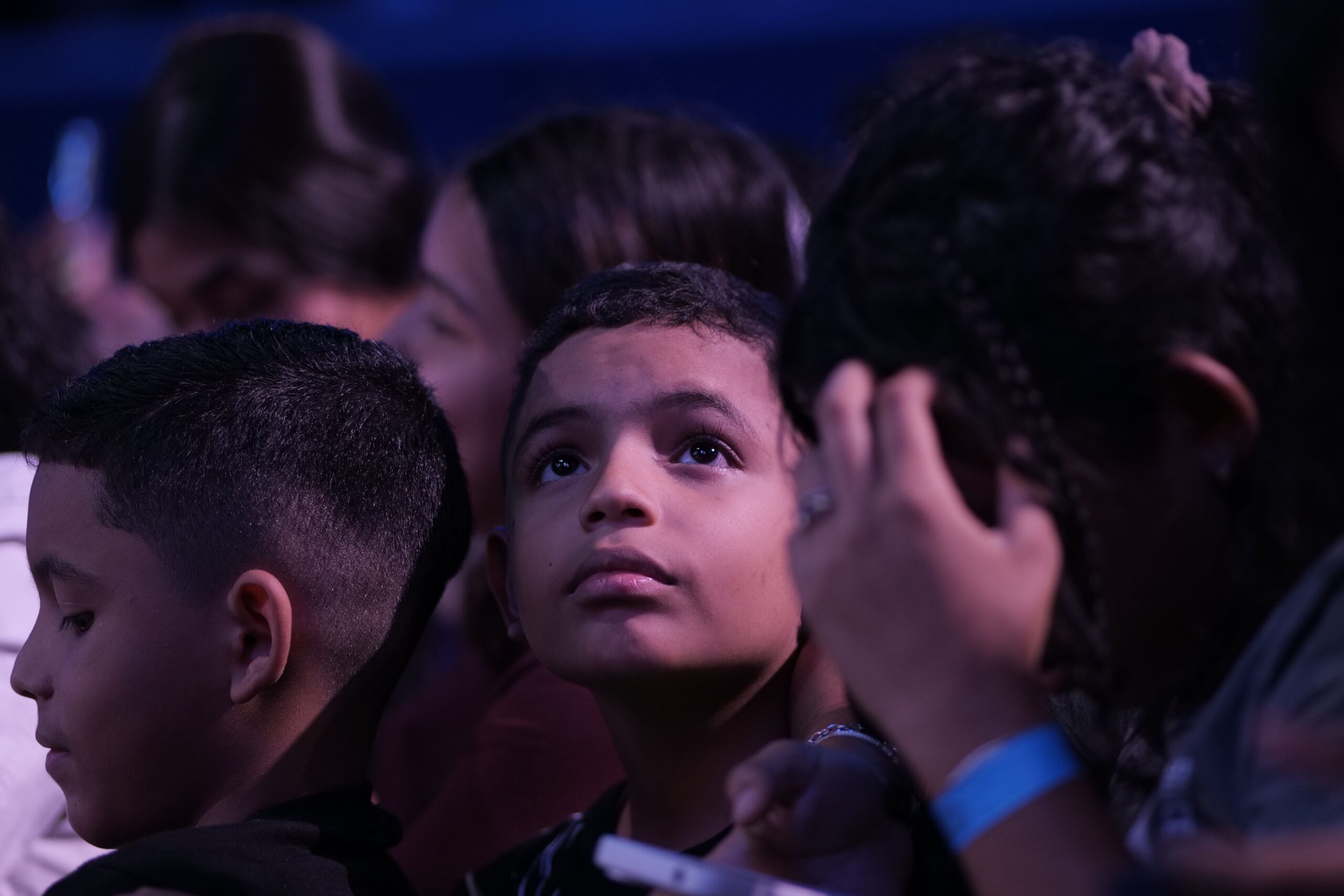 FAQ Eclipse 12 de Agosto: Lo que los niños hacen con las gafas y cómo proteger su vista